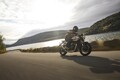 【トライアンフ】スラクストンが400ccで復活！ 新モデル「Thruxton 400」「Tracker 400」発表