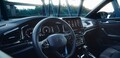 ブラック仕様が映える！VW「TロックR」限定車は走り良し、デザイン良しの都会派モデル
