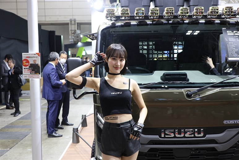 【コンパニオンフォトギャラリー】東京オートサロン2025を彩った美女大集合(1)