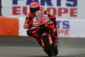 マルク・マルケス、ミス帳消しの追い上げ勝利！　アプリリアのベッツェッキが2戦連続表彰台｜MotoGPドイツGPスプリントレース