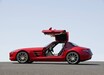 伝説の300SLを彷彿させる「メルセデス・ベンツ SLS AMG」　後編