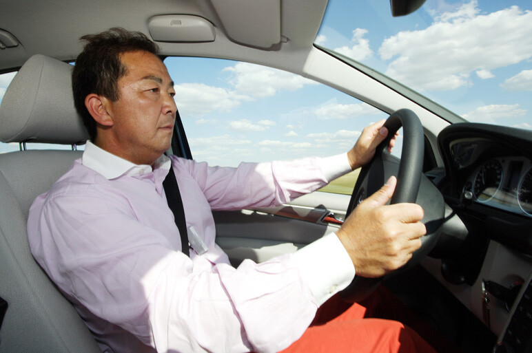 清水和夫、F700に試乗 究極のガソリンエンジン