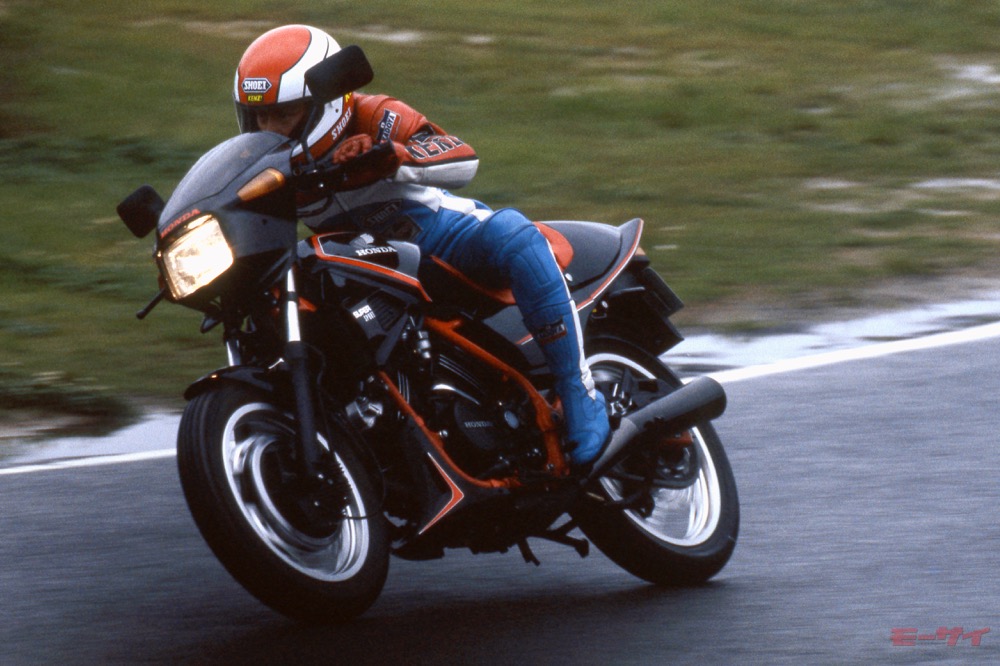 ホンダvt250fは 打倒２スト を目指した250スーパースポーツだった 250の名車 ホンダvt系の歴史 前編 モーサイ 自動車情報サイト 新車 中古車 Carview