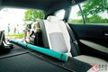 新車235万円！ トヨタ新「ステーションワゴン」発表！ “ひろびろ荷室”＆全グレード「ハイブリッド搭載」の装備充実モデル！ 進化した「新カローラツーリング」登場！