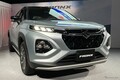 スズキが新型コンパクトSUV『フロンクス』を発売…価格は254万1000円から、激戦の市場セグメント