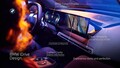 BMWが曲面ディスプレイ2枚を組み合わせる新世代iDriveを発表。音声会話やOTAにも対応