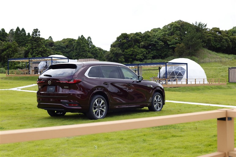 【やっと…】マツダ命運握る3列シートSUV「CX-80」国内発表。秋発売で「CX-8」の後継になり得るか？