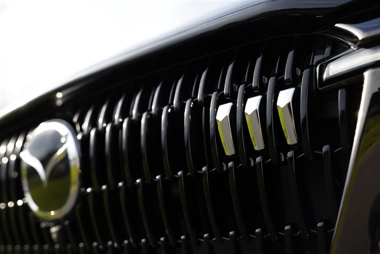 【やっと…】マツダ命運握る3列シートSUV「CX-80」国内発表。秋発売で「CX-8」の後継になり得るか？