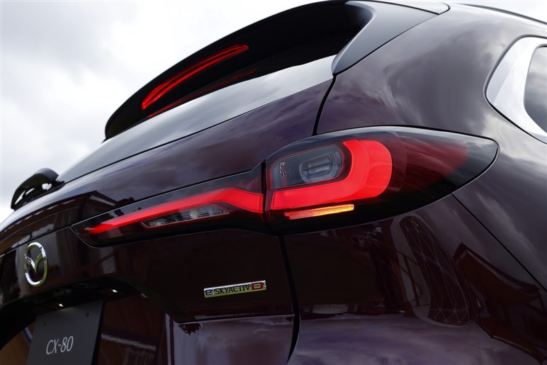 【やっと…】マツダ命運握る3列シートSUV「CX-80」国内発表。秋発売で「CX-8」の後継になり得るか？