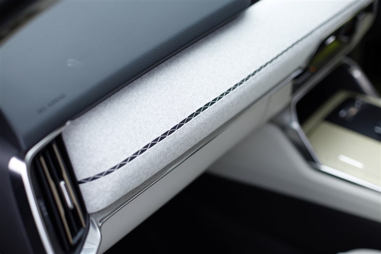 【やっと…】マツダ命運握る3列シートSUV「CX-80」国内発表。秋発売で「CX-8」の後継になり得るか？