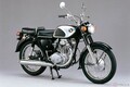 「タフネス」「積載性」「低燃費」だけじゃない!! ビジネスバイクの魅力とは?? 「スーパーカブ」の意外な人気の秘密 過去には軽二輪クラスの2気筒モデルも