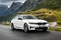 新型3シリーズはグリルがさらに大型化。フルデジタルメーターも設定
