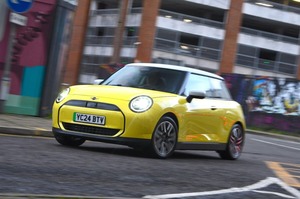 ミニ　次世代モデルでまさかの「後輪駆動」へ？　プラットフォーム切り替えで前輪駆動は終了か