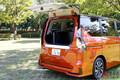 リアガラスだけ「パカッ」!? 意外と“装着車”多かった？ 実は便利すぎるリア「ガラスハッチ」とは