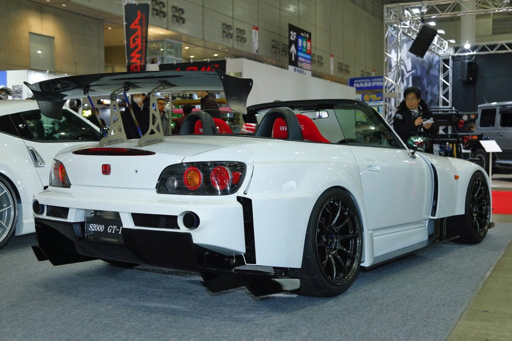 伝説のs00gt 1が完全復活 R1チタンエキゾーストも新作が乱舞 東京オートサロン Web Option 自動車情報サイト 新車 中古車 Carview