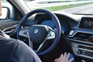 BMWが高速道路渋滞時に「手離し走行」可能に！　2019年夏以降に国内初導入