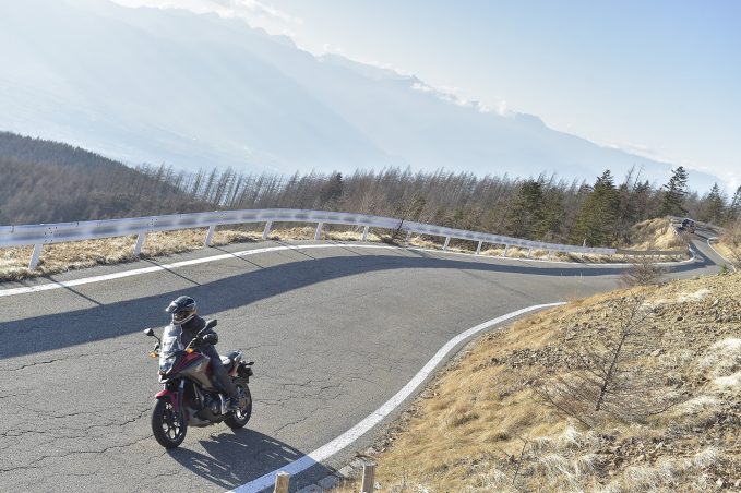 Dctがどれほど快適でも 楽しい が無ければバイクじゃない ホンダの道は一日にして成らず Honda Nc750x 後編 Webオートバイ 自動車情報サイト 新車 中古車 Carview