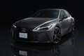レクサス「IS」にオールブラックの限定車が登場！ 特別仕様車 “F SPORT Mode Black IV”の価格は677万円から【新車ニュース】