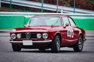“足さない引かない”美学！目立たないことが特徴のアルファ ロメオ「1750GTV」