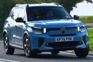 市中で運転しやすさ実感　シトロエンC3 エアクロス・ハイブリッド（2）　子育て世代にドンピシャ