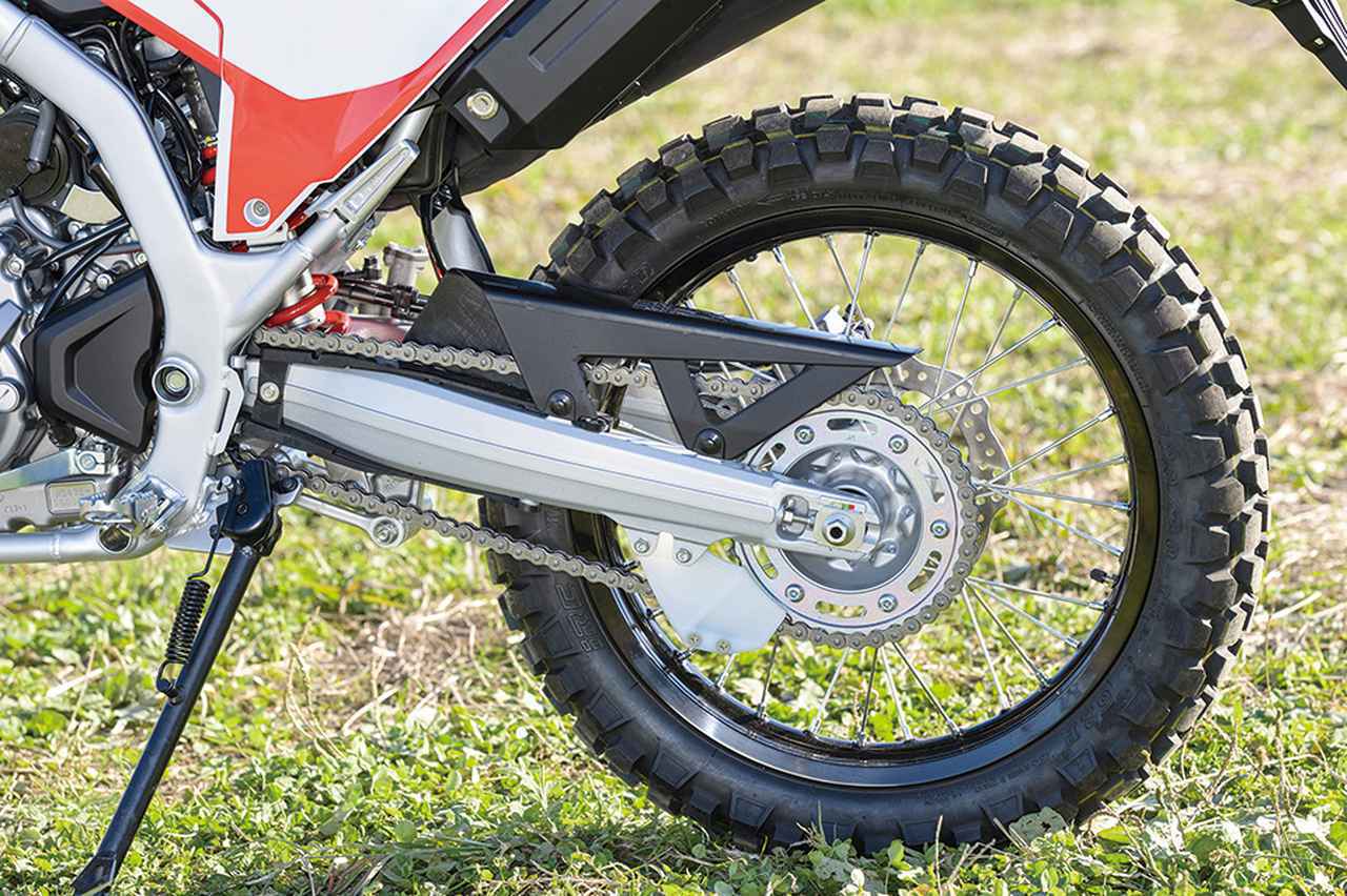 ホンダ新型「CRF250L」の特徴を解説！ 初のフルモデルチェンジで軽量化を果たしてオフロード走行性能をいっそうアップ