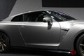 日産が新型「GT-R」世界初公開へ デザイン変更＆特別マフラーで騒音対策の24年仕様！ 次期型モデルはどうなるのか