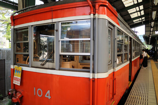 100歳超え「日本最古の“現役”電車」ついに引退へ 登山電車の“顔” 新型車両へ