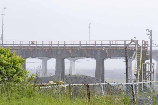 6年前まで「石炭列車」が走っていた!? 廃線跡に“呼び戻された踏切”も 石炭の街のエモすぎる風景