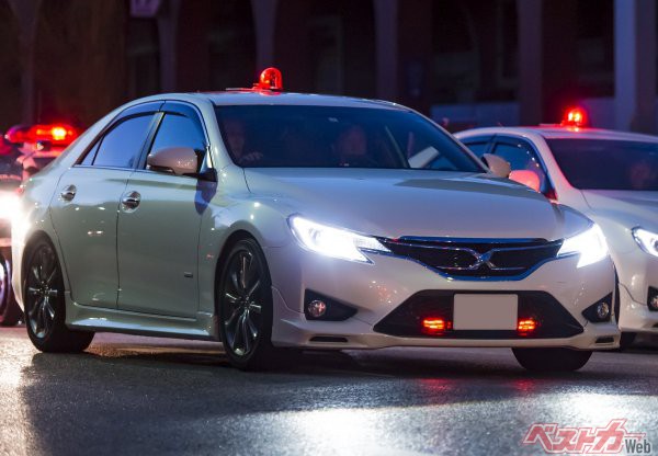 超レアな覆面パトカーも一瞬で判別 警察マニアだけが知る 細かすぎる覆面パトカーの見分け方 ベストカーweb 自動車情報サイト 新車 中古車 Carview
