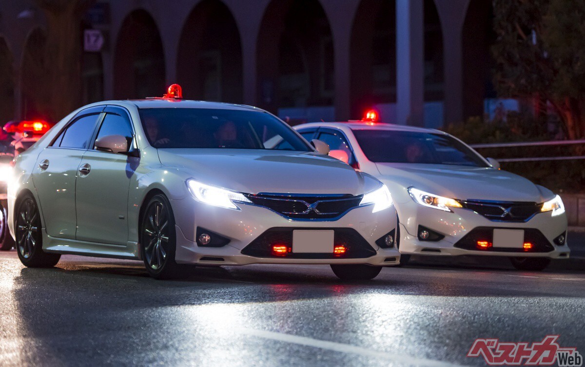 覆面パトカー アメリカパトカーの人気アイテム 日本覆面パトカー・アメリカパトカーラジコン 車 - メルカリ