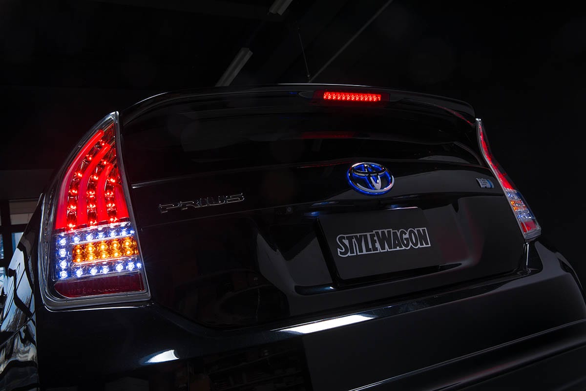 プリウス30系専用 ヴァレンティ LEDテールランプTRADを販売中