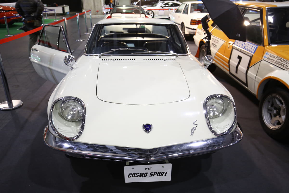 手間を惜しまない日本の伝統工芸 七宝焼きエンブレムが与えられたクルマ５選 Auto Messe Web 自動車情報サイト 新車 中古車 Carview