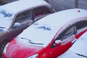 クルマに乗ったら「車内寒っ！」 暖房入れてもすぐには効かない！ 乗る前に車内を温めておく方法とは