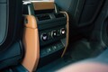 奢らないハイパフォーマンスモデル──新型ディフェンダーオクタ試乗記