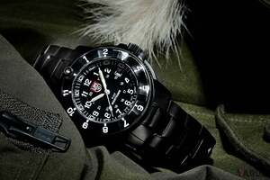 世界初のステルス機を模した伝説的人気ウォッチを“日本限定”で復刻！ ブラックに身を包んだパイロットウォッチの実力とは