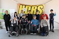 初心者マークと障がい者マークの両方を付けてサーキット初走行！運転の基本操作を学べるドライビングスクール