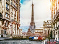 グローバルで人気の「SUV」はツラいよ!?　フランスのパリは住民投票でSUVの駐車料金が普通車の3倍に!!　