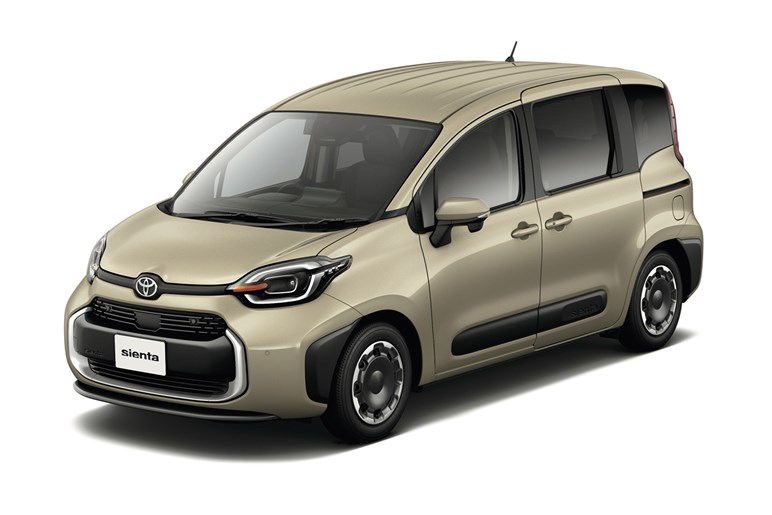 トヨタ「シエンタ」に2人乗り仕様が登場！ ベースモデルも一部改良で電動パーキングブレーキを新採用…今夏発売か