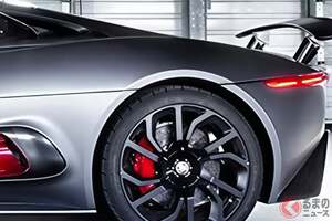 斬新「“4WD”スポーツカー」に反響殺到！ 「1.6リッターで“800馬力超え”って凄すぎ」「デザインがカッコイイ」の声も！ メーカー初の“軽量ボディ”＆ガバッと開く「斬新ドア」の英国ジャガー「C?X75」に注目！