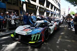 ル・マン24時間レースの公開車検がスタート。初日は39台の車両とドライバーが市内に姿を見せる