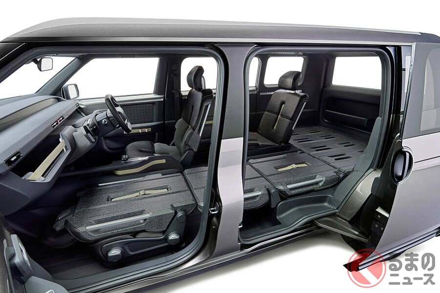 トヨタ斬新「スライドドアSUV」に注目！ 全長4.3m“ちょうどいいボディ”＆カクカクなタフデザインのTjクルーザーがスゴイ！ フラットになる“めちゃ広ッ車内”も魅力の「SUVミニバン」コンセプトとは？