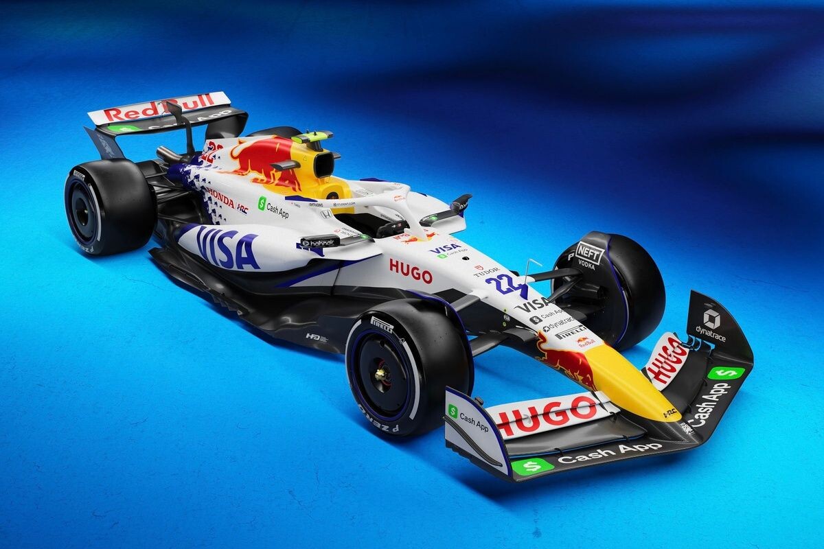 イメージ一新”白レッドブル”登場！ レーシングブルズが2025年