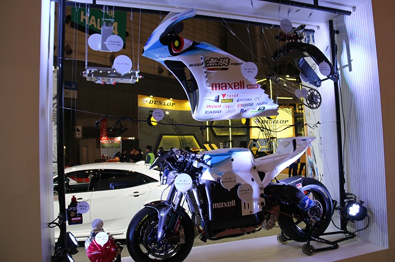 【東京オートサロン2019】ホンダはNSX、インサイト、N-VANなど話題の四輪車はじめ、二輪車、モータースポーツ車両とバラエティに富んだ出展内容に