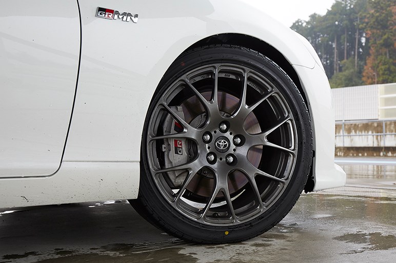 スープラより…雨のサーキットでマークX“GRMN”の完成度に驚いた