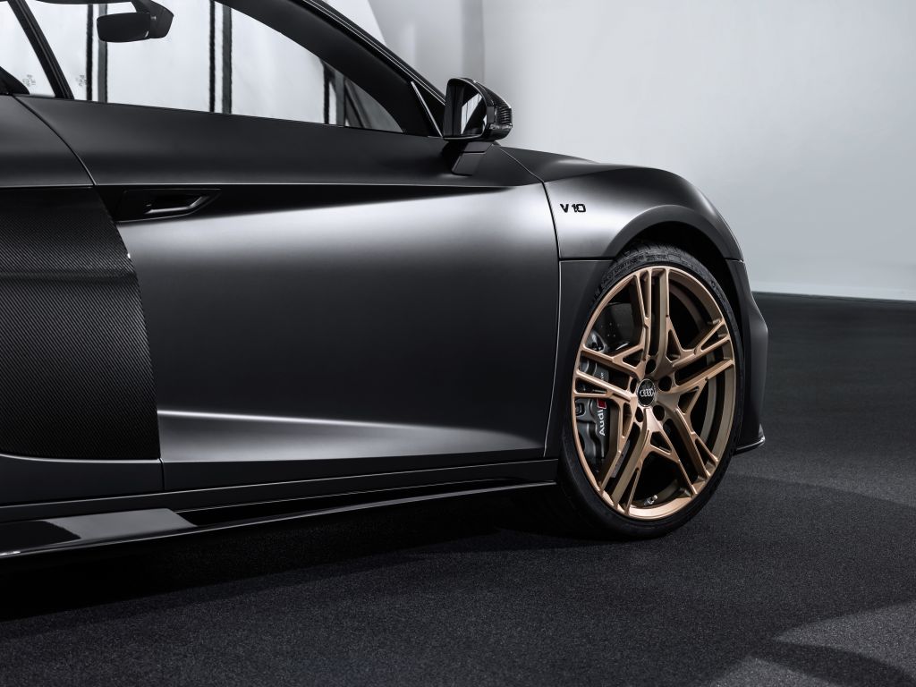 V10エンジン10周年を記念した限定モデル、Audi R8 V10 Decenniumを発表