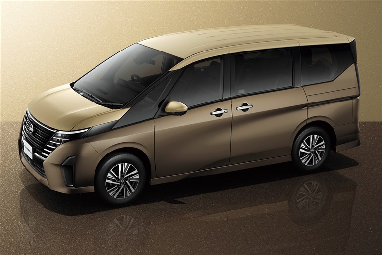 「セレナ」に待望のハイブリ×4WD追加。前後の高性能モーターで上級移行、ルキシオンにも欲しい