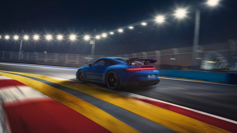 最新992型gt3発表 ポルシェ911 Gt3 モータースポーツへ最接近 Na4 0l 510ps Autocar Japan 自動車情報サイト 新車 中古車 Carview