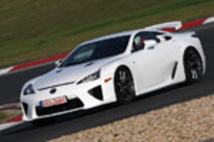 LFA プロトタイプに試乗　国産スーパースポーツ!