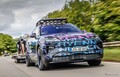 テスラ派も注目せざるを得ない!? ポルシェ『カイエンEV』市販目前の“快挙”に「ついにSUVもここまで来たか」