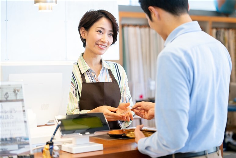 大学生でも中古車は買えるのか？おすすめの車種と注意点も併せて解説【購入ガイド】